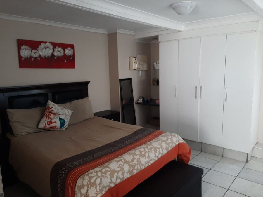 9 Bedroom Property for Sale in Greenfields Eastern Cape